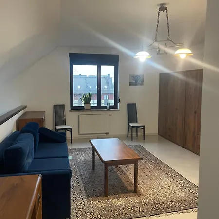 Апартаменты Motylkowa 125 M2 5 Pokoi